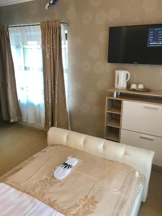 Vila 18 Hotel Boutique Bukares Bagian luar foto