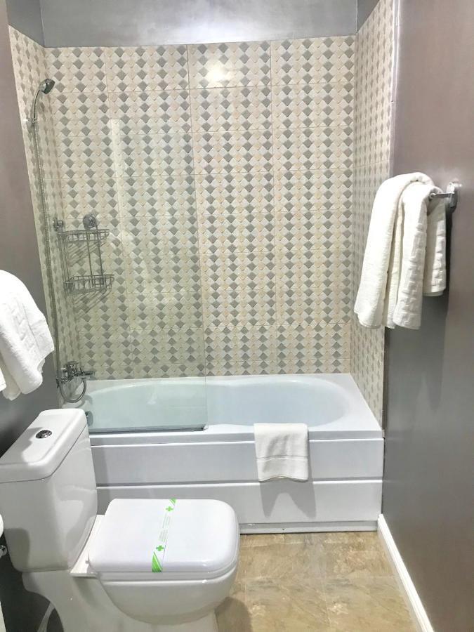 Vila 18 Hotel Boutique Bukares Bagian luar foto